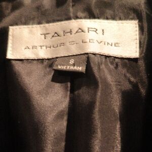 FINAL PRICE NWOT Tahari Elegant Black and Gray Pin-striped Pantsuit 8